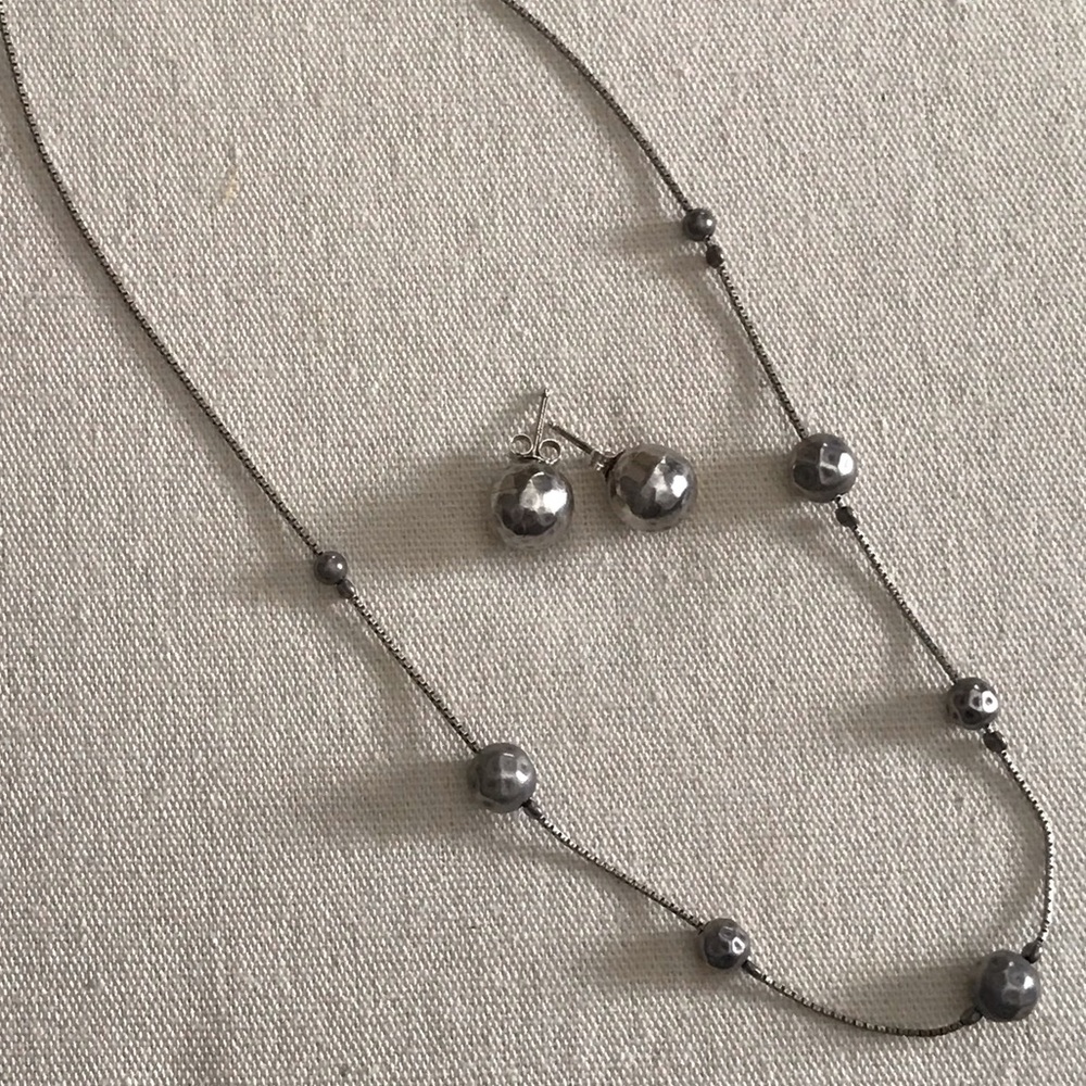 ❤️ Silpada Hammered SS Necklace & Earrings